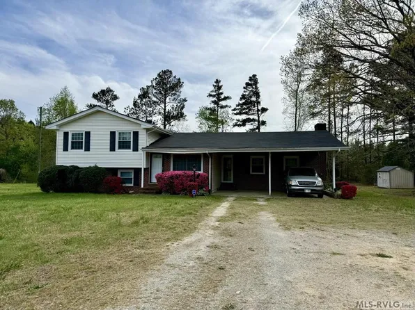 4942 Pleasant Shade Dr, Emporia, VA 23847