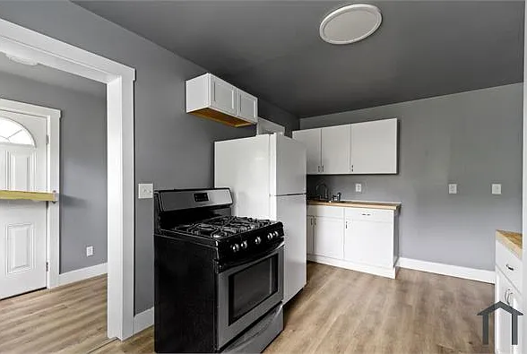 448 N State Ave #D — Photo 5