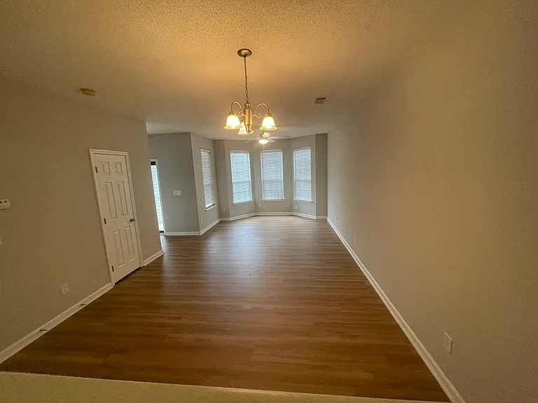 Dinning/ living room area