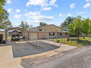 213 Meadowlark Ln, Fort Cobb, OK 73038