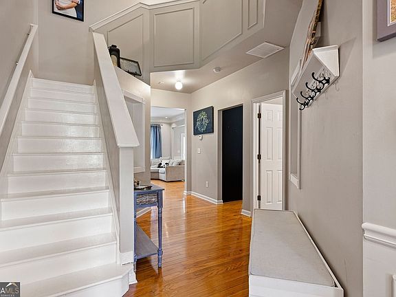 4th image of 3975 Abernathy Farm Way #9