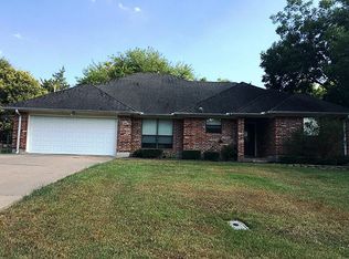 1007 Windy Dr, Brenham, TX 77833