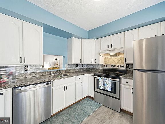 4th image of 1304 Nalley Ter