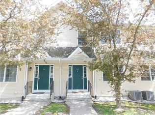 92 Cherry Hill Dr #92, Bridgeport, CT 06606