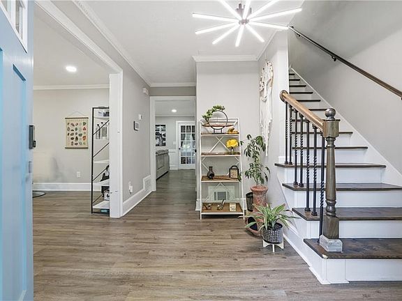 3rd image of 3556 Hadley Pl