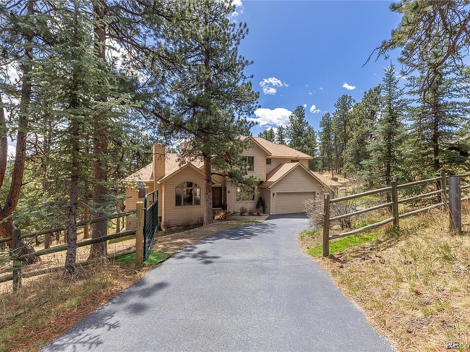 1st image of 302 Cottonwood Drive