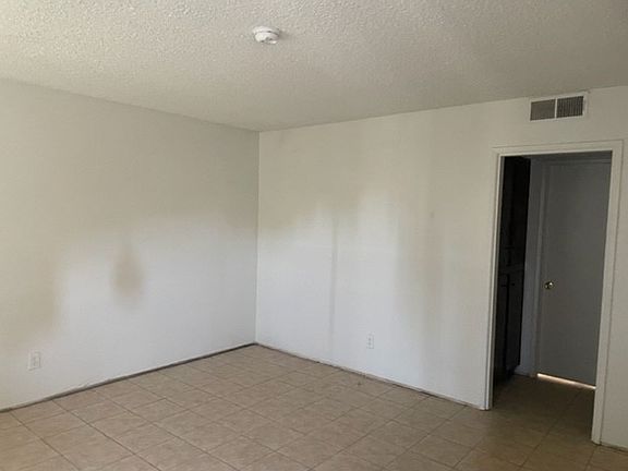 2nd image of 2612 N Half Moon Dr #B