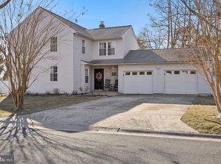 107 Plum Dr, Beverly, NJ 08010