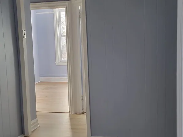 3325 Fish Ave, Bronx, NY 10469