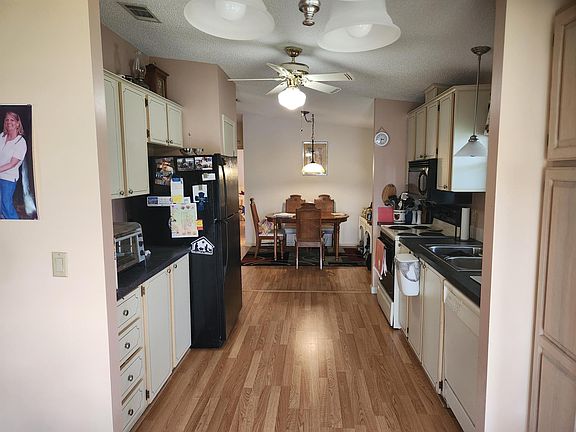 5th image of 2960 Fiddlewood Circle