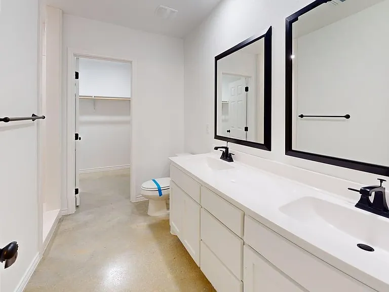 209 Elbert Ln #B — Photo 3