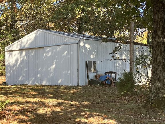 5th image of 705 Eastwood Drive