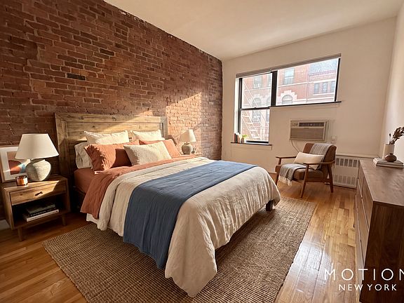 2nd image of 425 E 80th St APT 5A