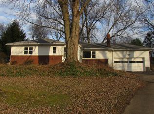 3133 Ethan Allen Rd, Barberton, OH 44203