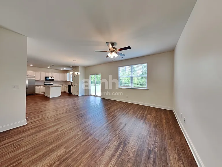 603 Lake Vista Ct — Photo 6