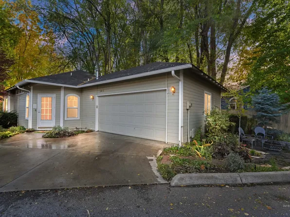 2416 N Birchgrove Ln, Boise, ID 83703