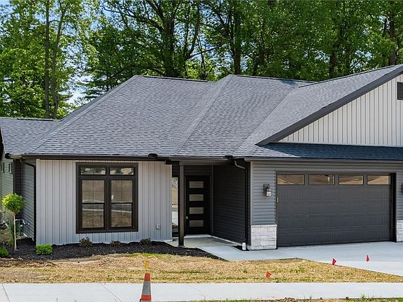 2nd image of 3482 Jamestown Dr