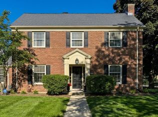 4400 North Wildwood AVENUE, Shorewood, WI 53211