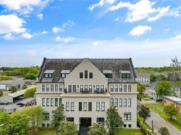 753 Saint Francis St APT 1002B, Mobile, AL 36602