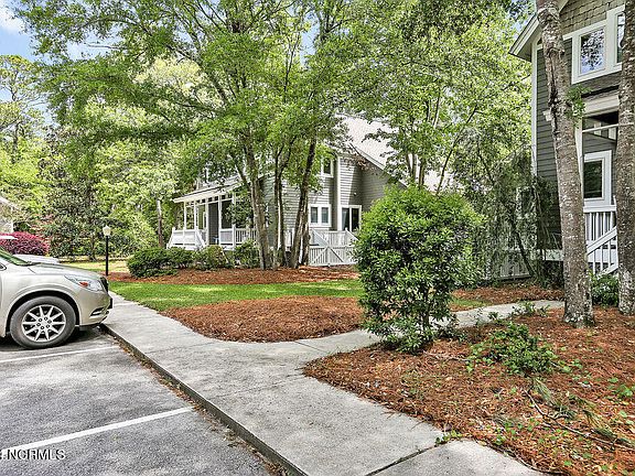 3rd image of 798 Indigo Village Court #4