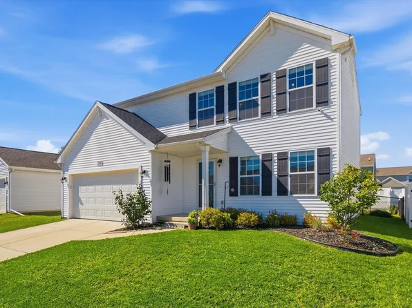 2745 Jordan River Dr, Fowlerville, MI 48836