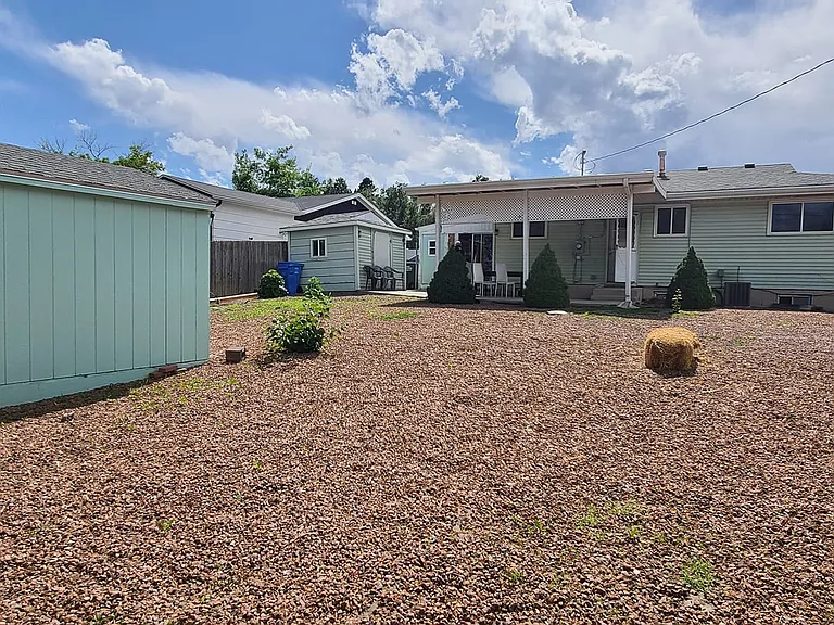 723 Kingsley Dr — Photo 14