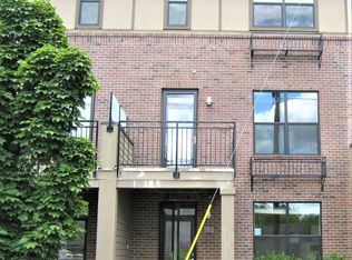 1420 NW 20th Ave APT 102, Portland, OR 97209