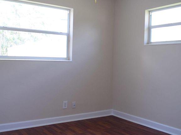 5th image of 1155 SW All American Way