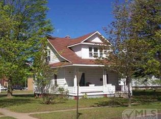 401 Iron St, Norway, MI 49870