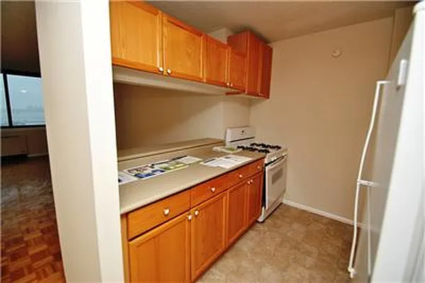 Sold by Maxwell Jacobs | media 34