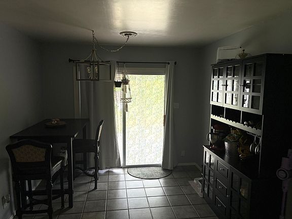 5th image of 9907 Woodstock Dr