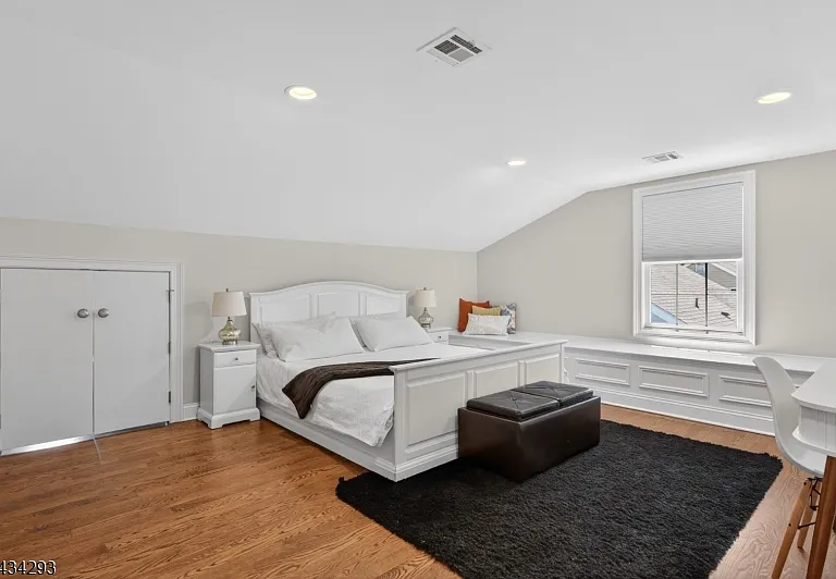 921 Harding St — Photo 36