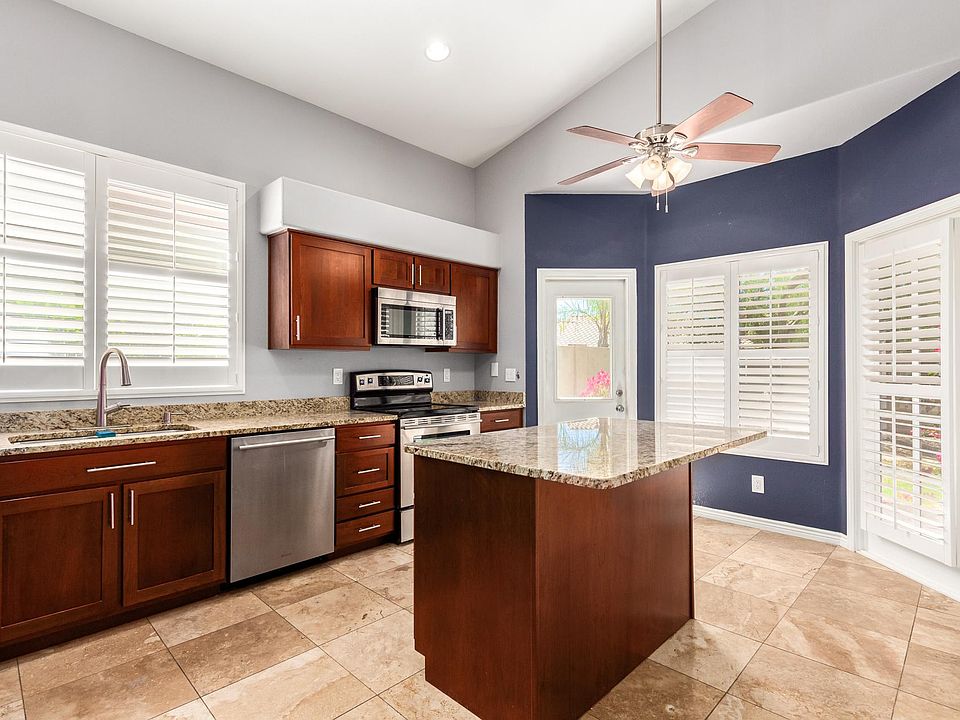 1st image of 9051 E Maple Dr