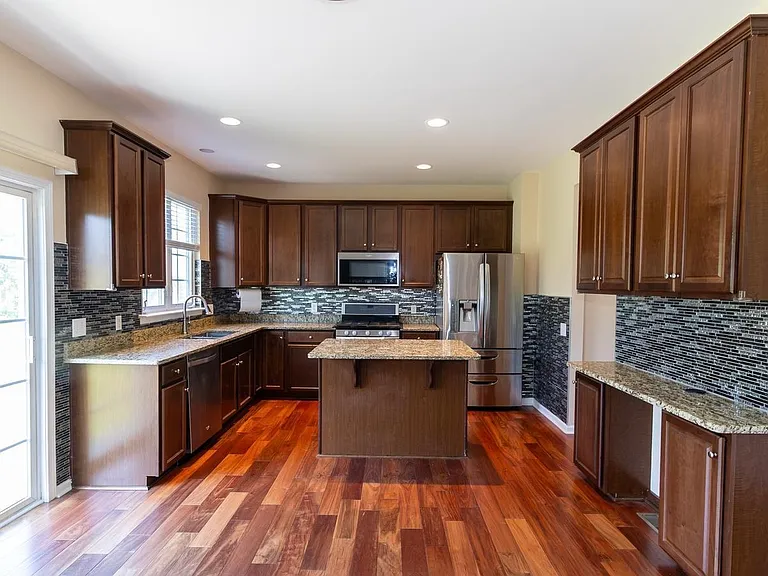 823 S Haines Cir — Photo 15
