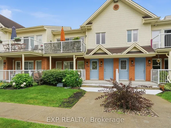 2689 Sylvain St #206, Clarence Rockland, ON K4K 1V4