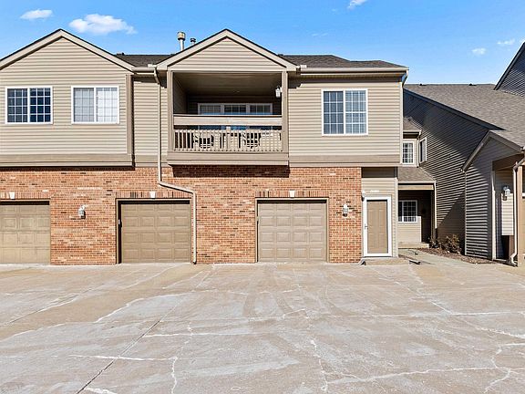 2nd image of 4526 N Thornhill Dr #206D