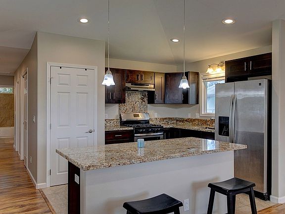 5th image of 16-2061 Paradise Dr