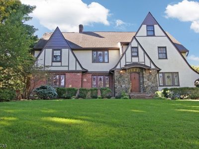 914 Hillcrest Rd, Ridgewood, NJ, 07450
