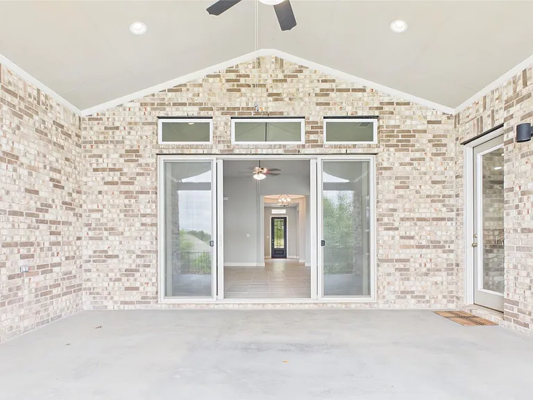 111 Tabago Ct — Photo 34