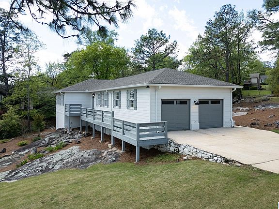 4th image of 400 Shadeswood Cir