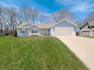 21045 W 225th Ter, Spring Hill, KS 66083
