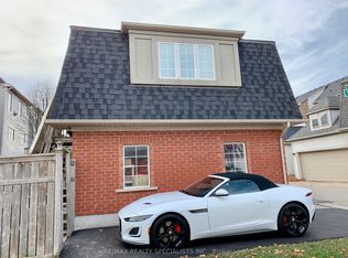 233 Roxton Rd, Oakville, ON L6H 6M9