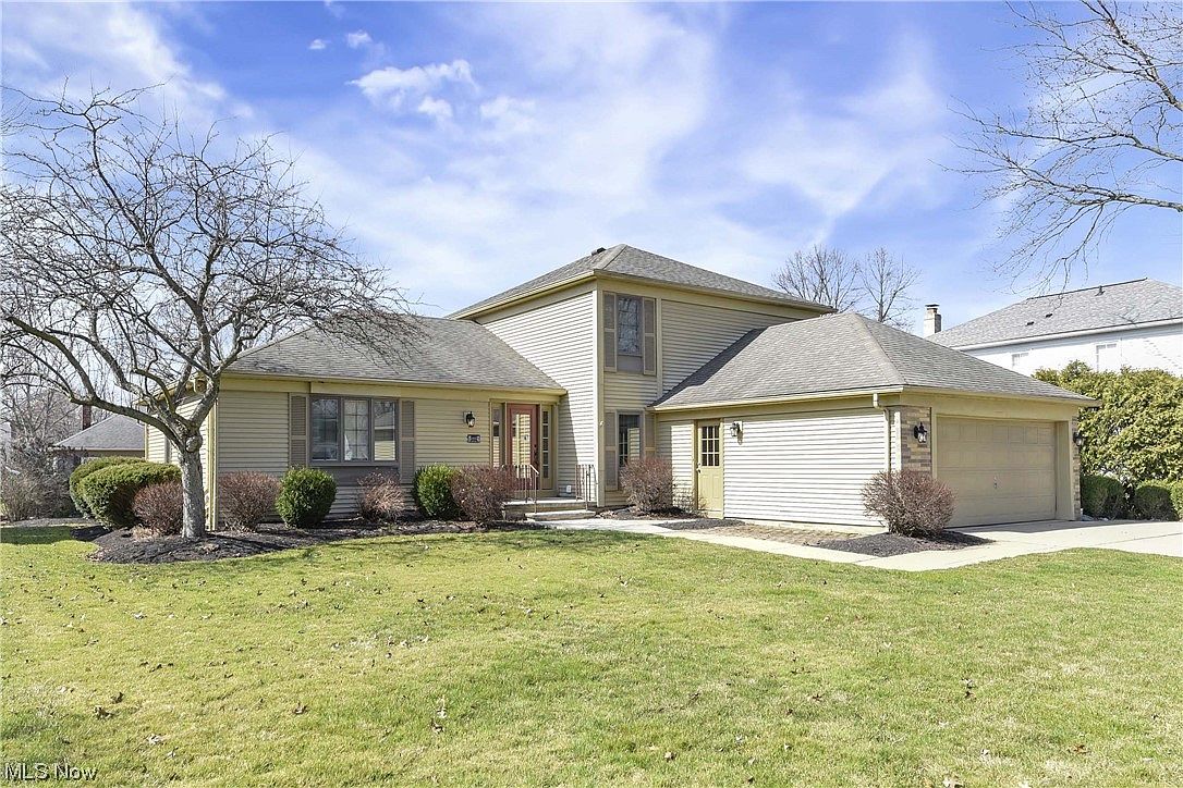 3818 Bradfords Gate, Rocky River, OH 44116 Zillow