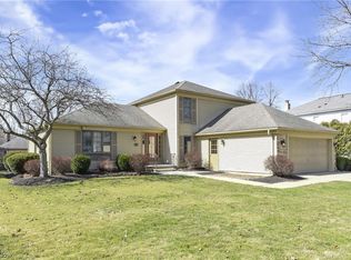 3818 Bradfords Gate, Rocky River, OH