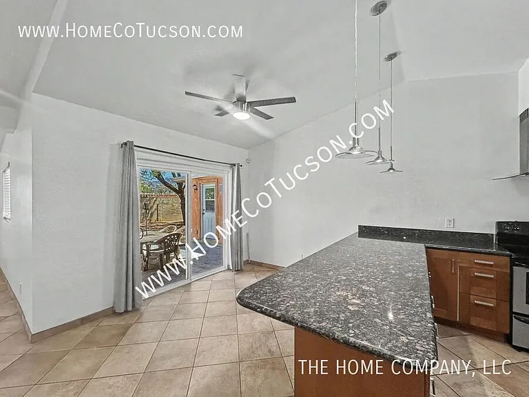 5121 E 6th St — Photo 4