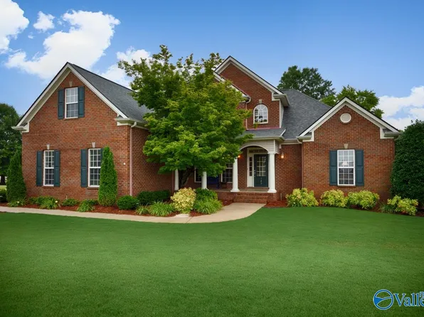 125 Wickerberry Ln, Madison, AL 35756
