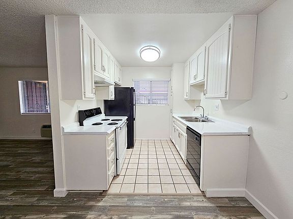 3rd image of 193 W Park Ave #T