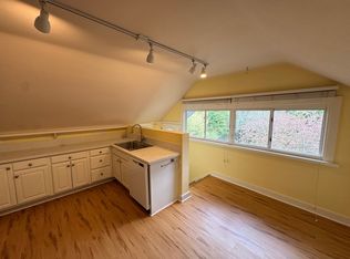 1919 SE Washington St #1919, Portland, OR 97214