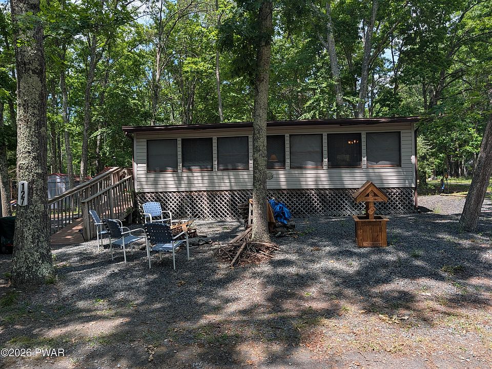 1st image of 127 Woodpecker Ln
