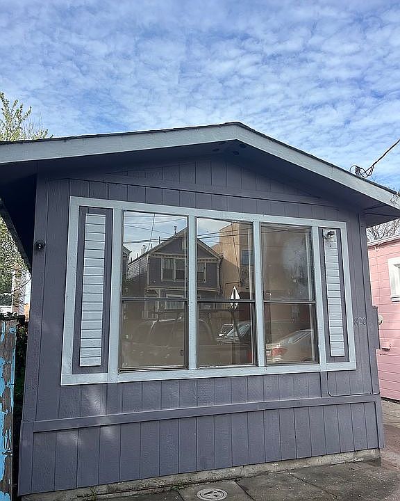 1st image of 820 Milton St